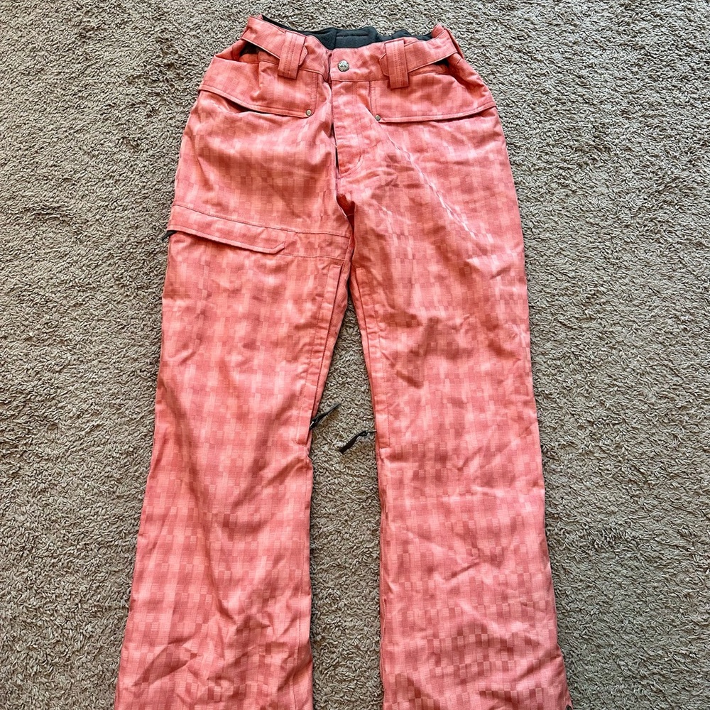 Women’s Trendy Snowboard / Ski Pants by Turbine